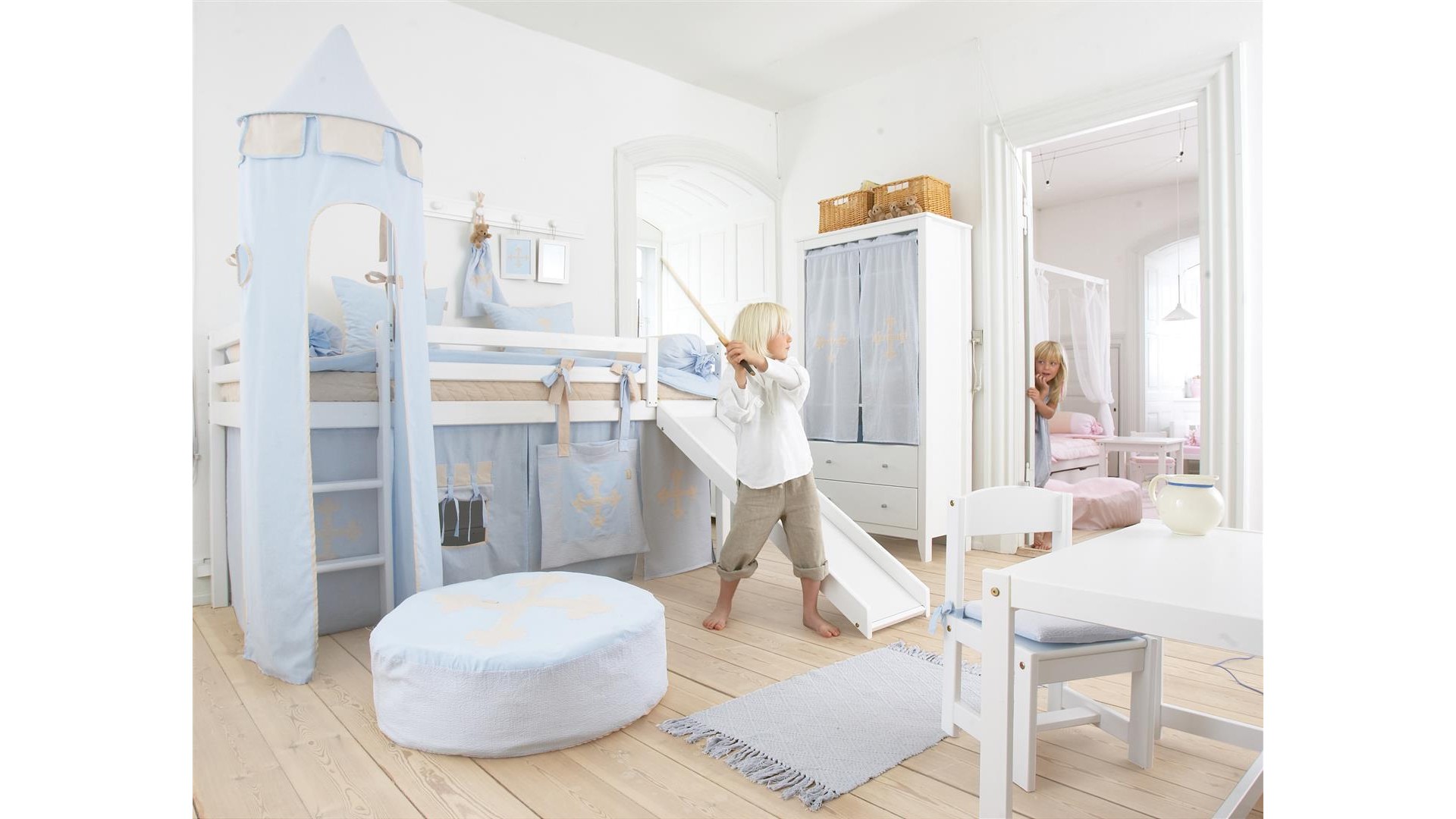 Meubles Pour Chambre De Chevalier Le Lit Pour Enfant De